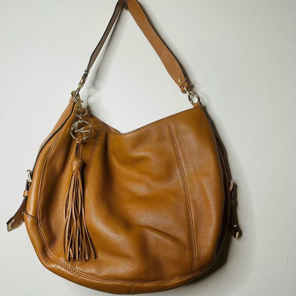 MICHAEL KORS Julia Medium Leather Acorn Tan Shoulder Handbag Purse - Picture 1 of 14